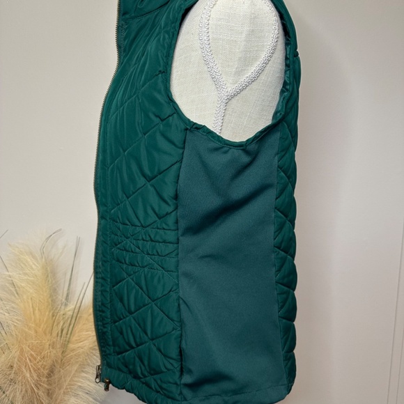 Emerald Green Zip Vest - Picture 3 of 5